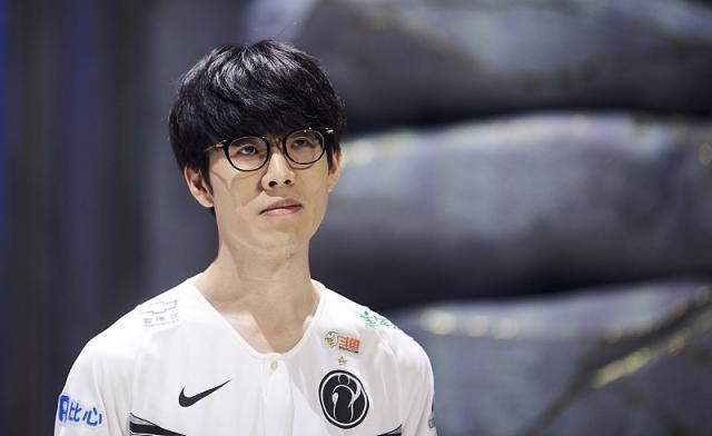 LPL夏季赛第三周最佳阵容：MVP选手Rookie，最佳新秀Niket