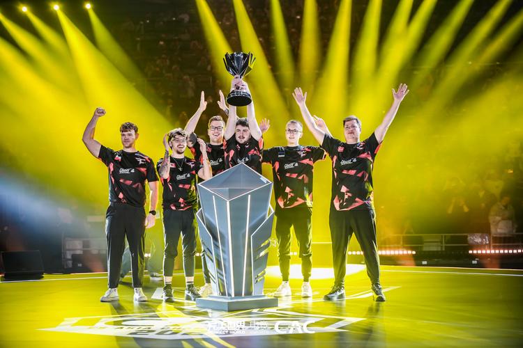 韩媒：刚夺得金牌的英雄联盟韩国代表队选手已抵达韩国